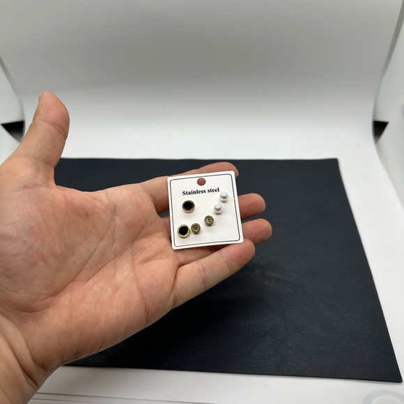 Stud Earrings Set - Picture 7 of 7